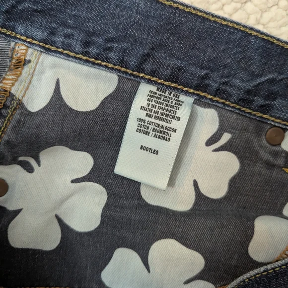 Lucky Brand 36x30 Bootleg Jeans - Picture 5 of 7